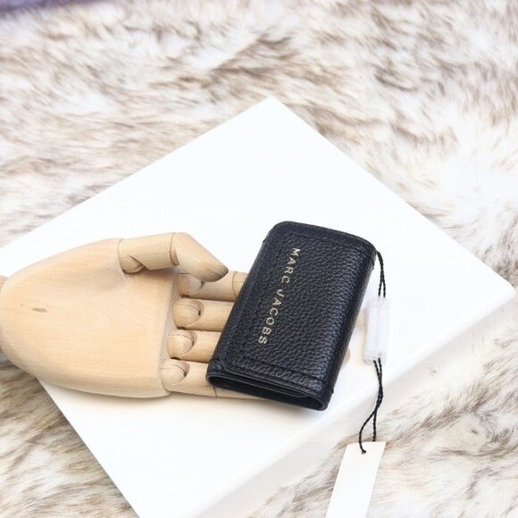 MARC JACOBS Key Fob - Picture 2 of 10